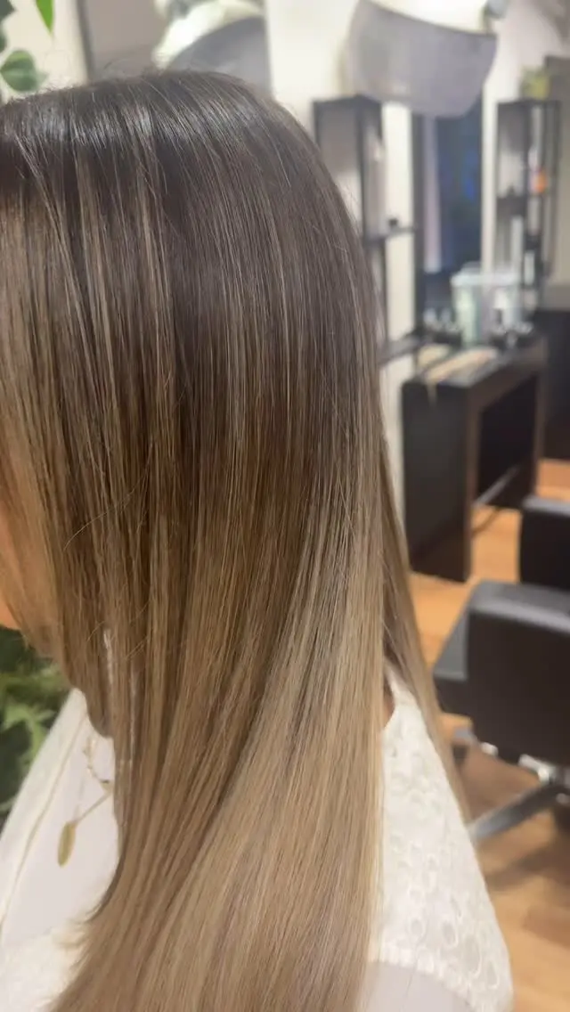 Babylights ✨🤍 liebe es 🤍✨#balayage #babylightsandbalayage #instagram #reelsinstagram #viral #longhair #viralvideos #hair #highlights #reels